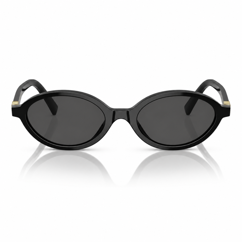 Óculos Bianca Preto da Solune, com formato oval, frente preta e lentes escuras.